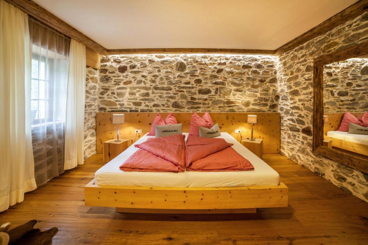 Schildhof Ebion Schildhofsuite San Leonardo in Passiria Exterior foto