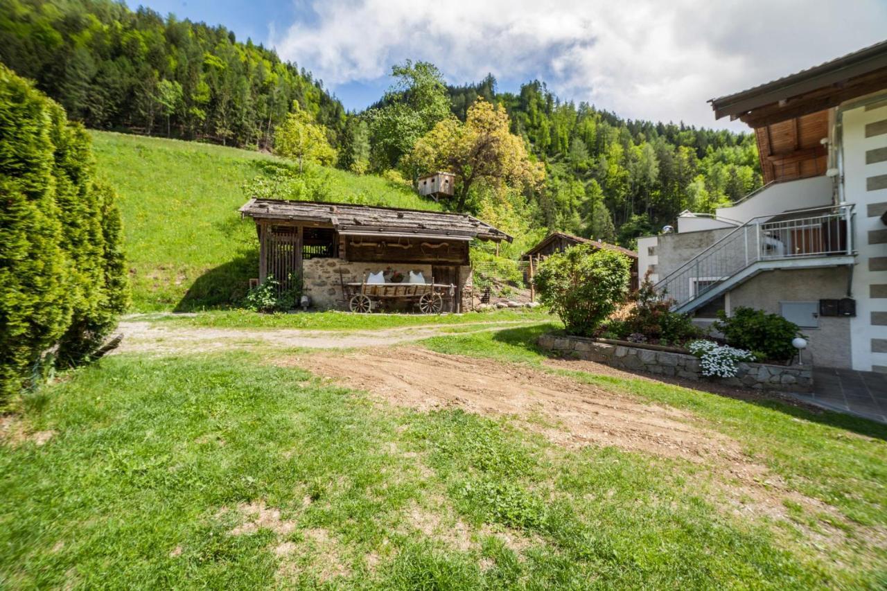 Schildhof Ebion Schildhofsuite San Leonardo in Passiria Exterior foto
